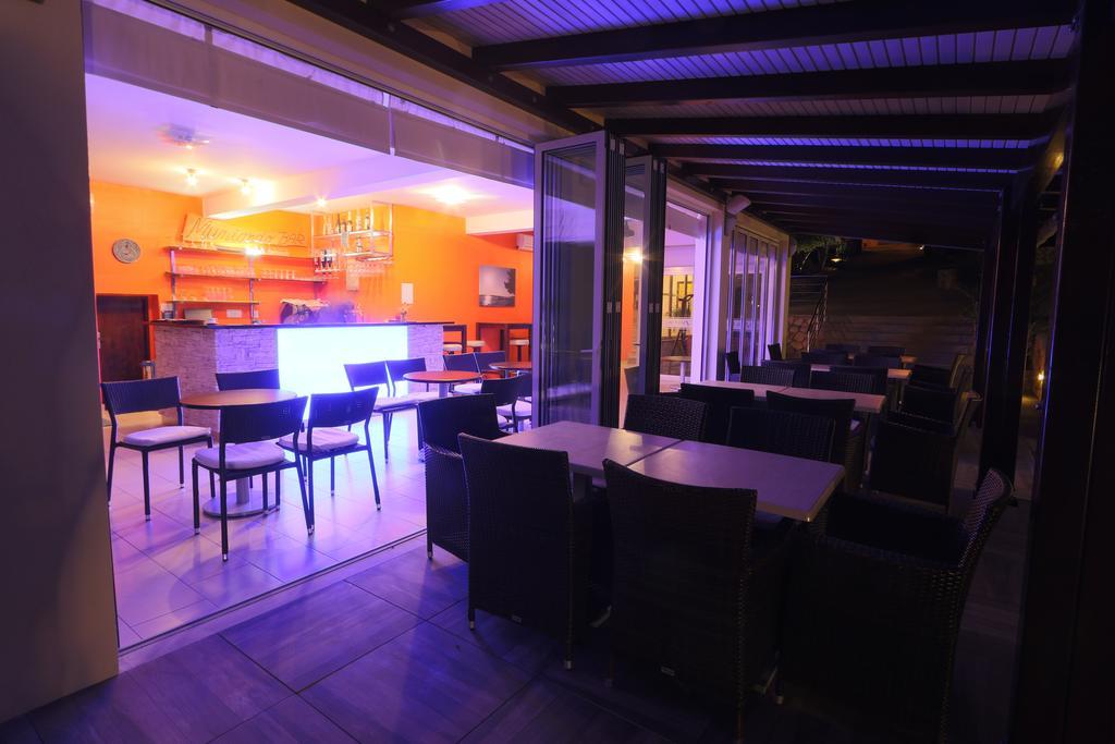 Hotel Vila 4M Ražanac Zewnętrze zdjęcie