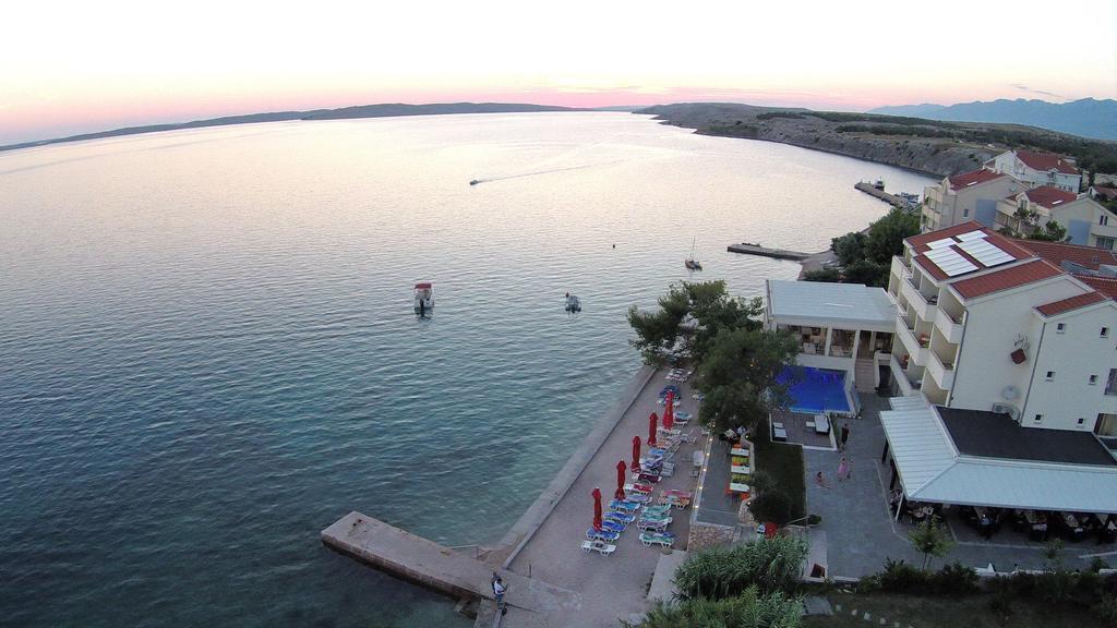 Hotel Vila 4M Ražanac Zewnętrze zdjęcie