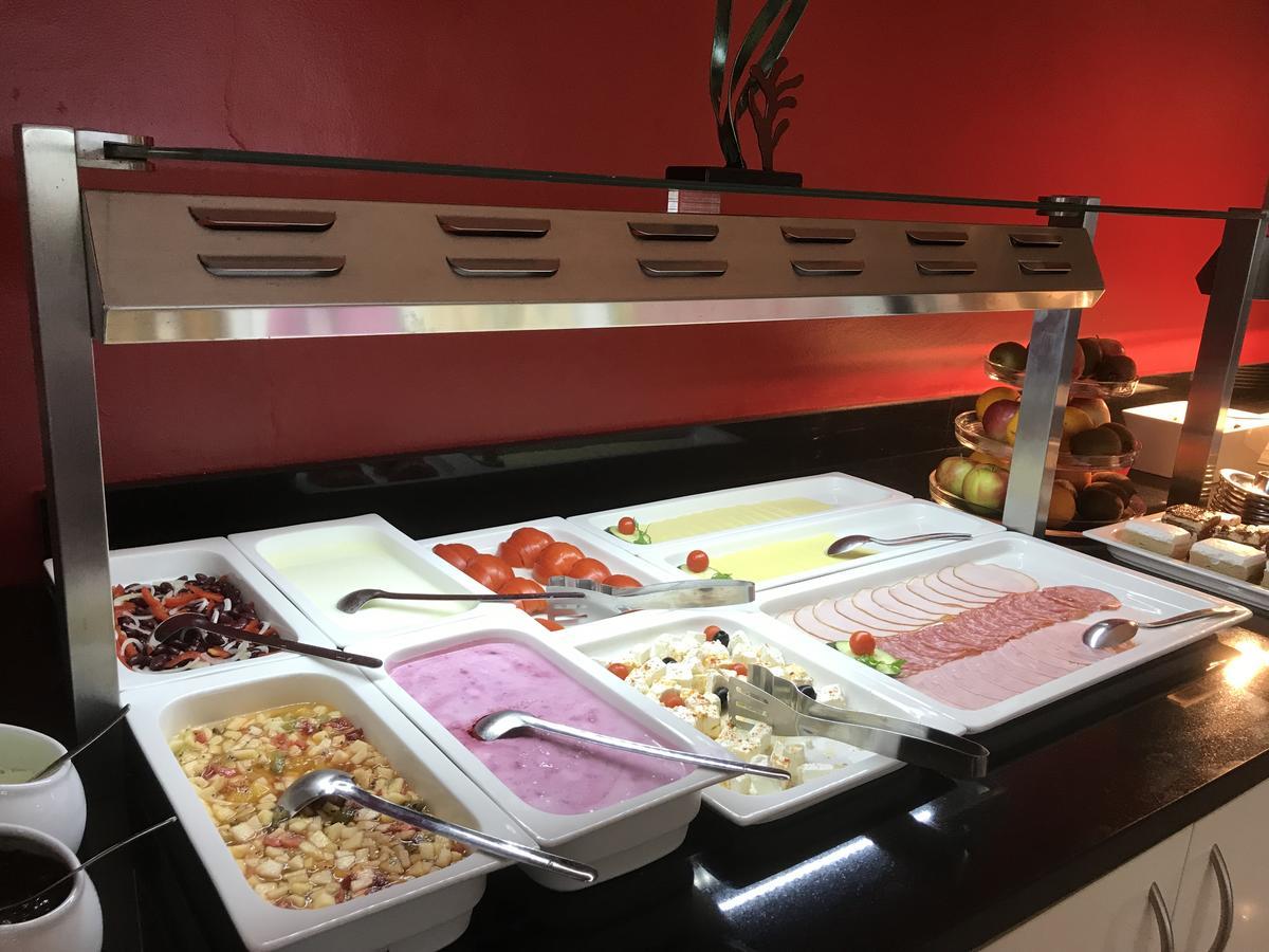 Hotel Vila 4M Ražanac Zewnętrze zdjęcie